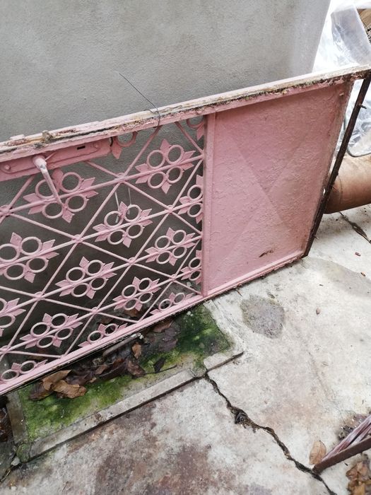 Grilaje din fier pentru geamuri și uși