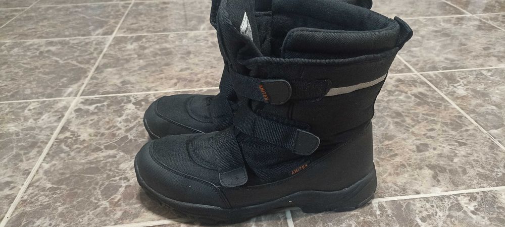Продавам  нови зимни боти hazard amitex  НОВИ