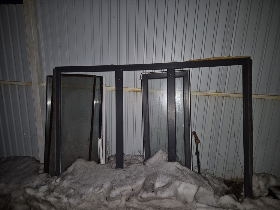 Окно пластиковое 202х143 см