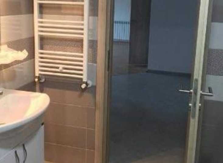 Дава се под наем Едностаен апартамент в Пловдив, Централна гара - 37 кв.м за 153 € - Снимка #1