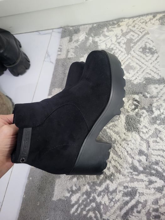 Продам обувь весна хорошем состоянии