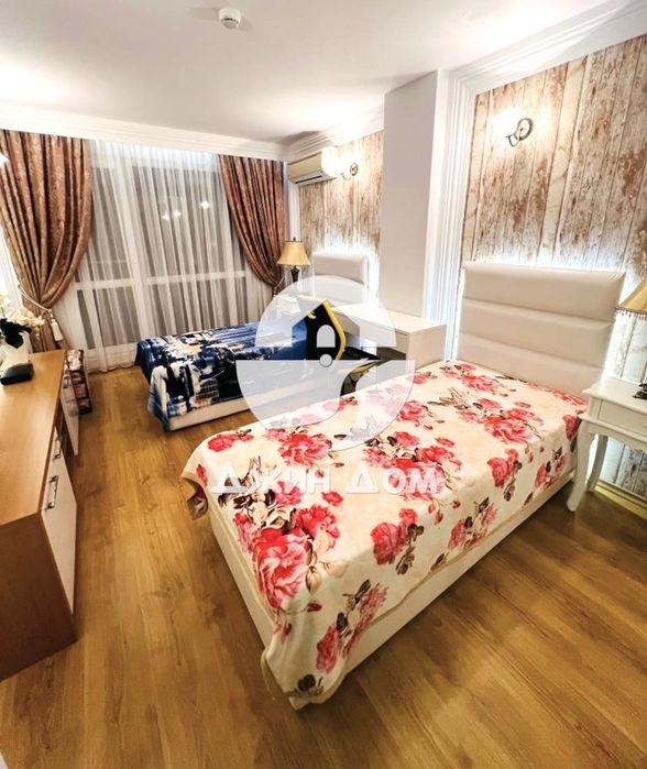 Продава се Многостаен апартамент в к.к. Слънчев бряг - 250 кв.м за 500 €/кв.м - Снимка #9