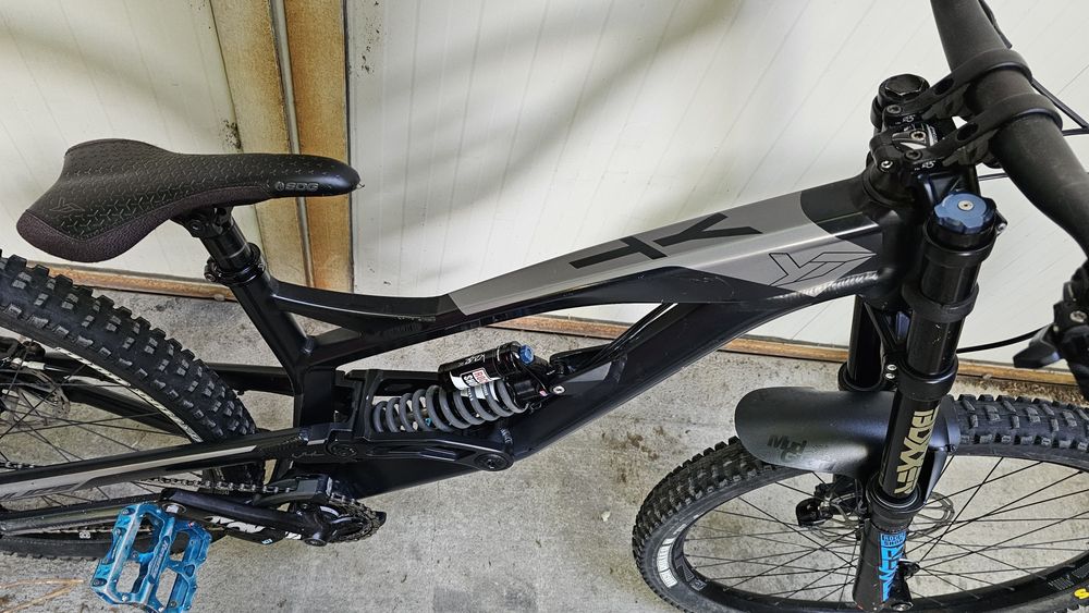 27.5" YT industries DH