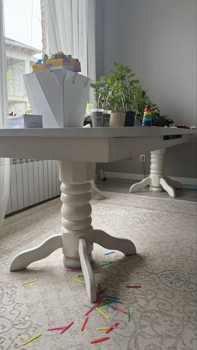 Продам гостиной стол