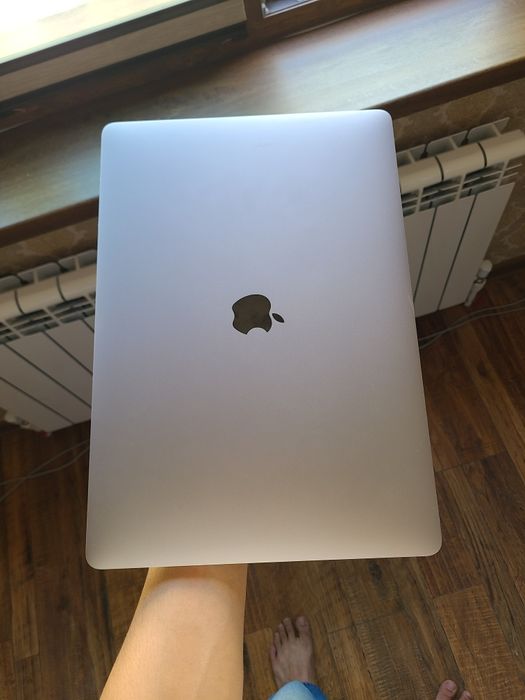 Macbook pro Core i7, 32/256