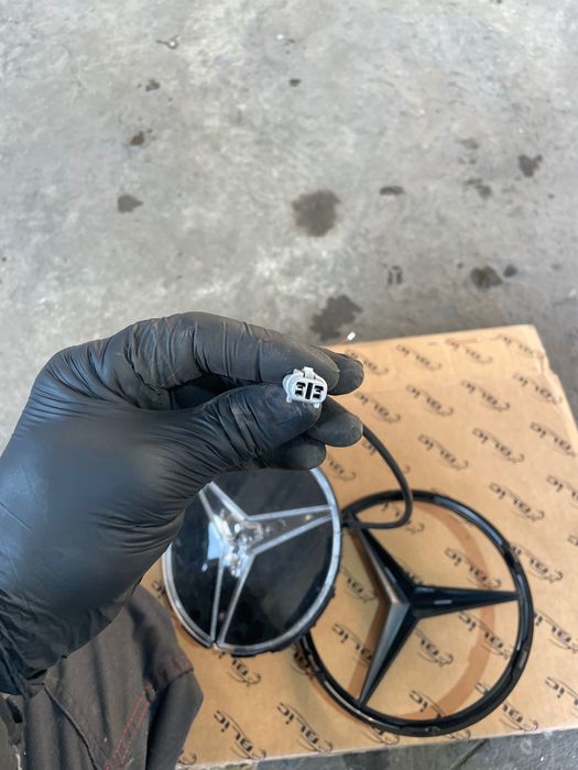 Емблема за Мерцедес светеща