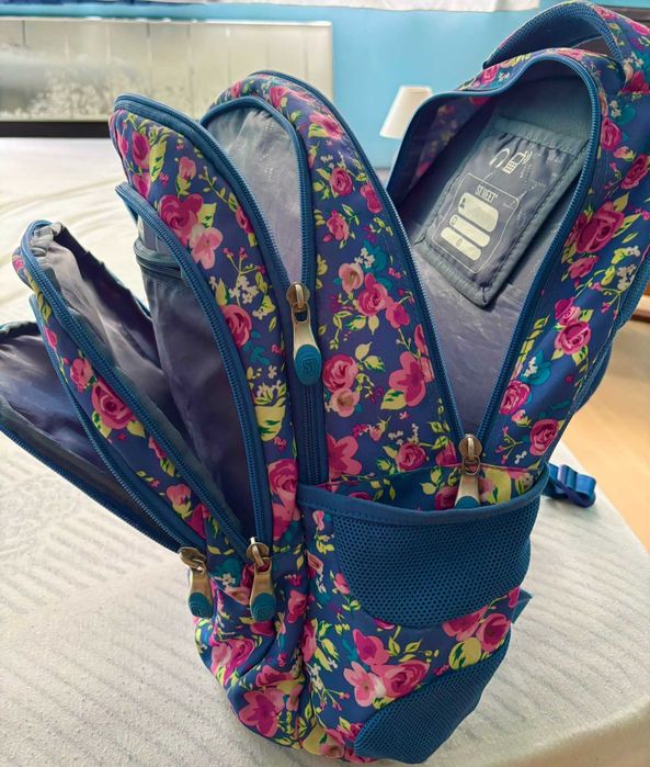 Ghiozdan liceu, 4 compartimente