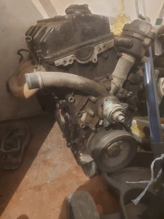 Двигатель на Мерседес бенз