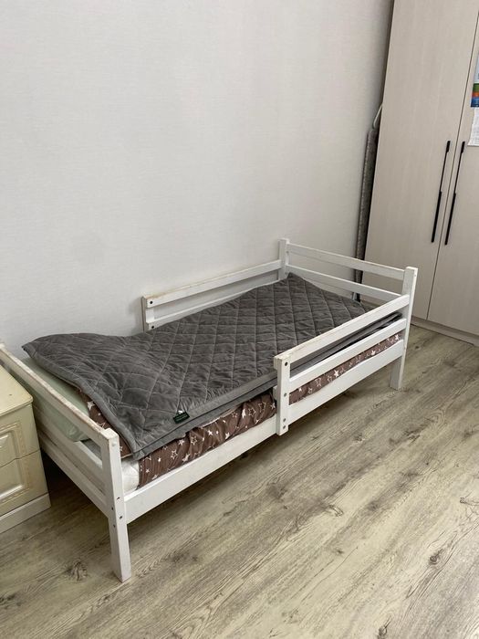 Продам 2 детский кровати