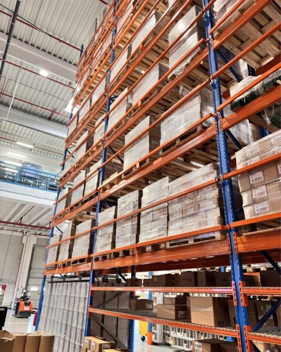 Vindem rafturi metalice profesionale reglabile