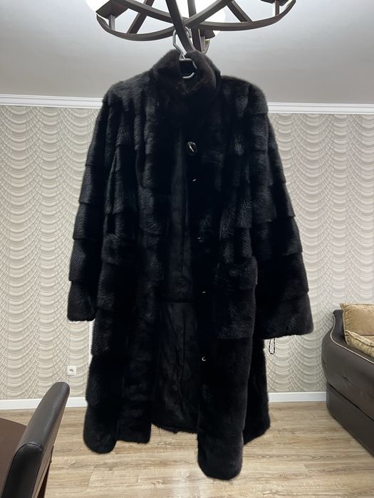 Норковая шуба черная