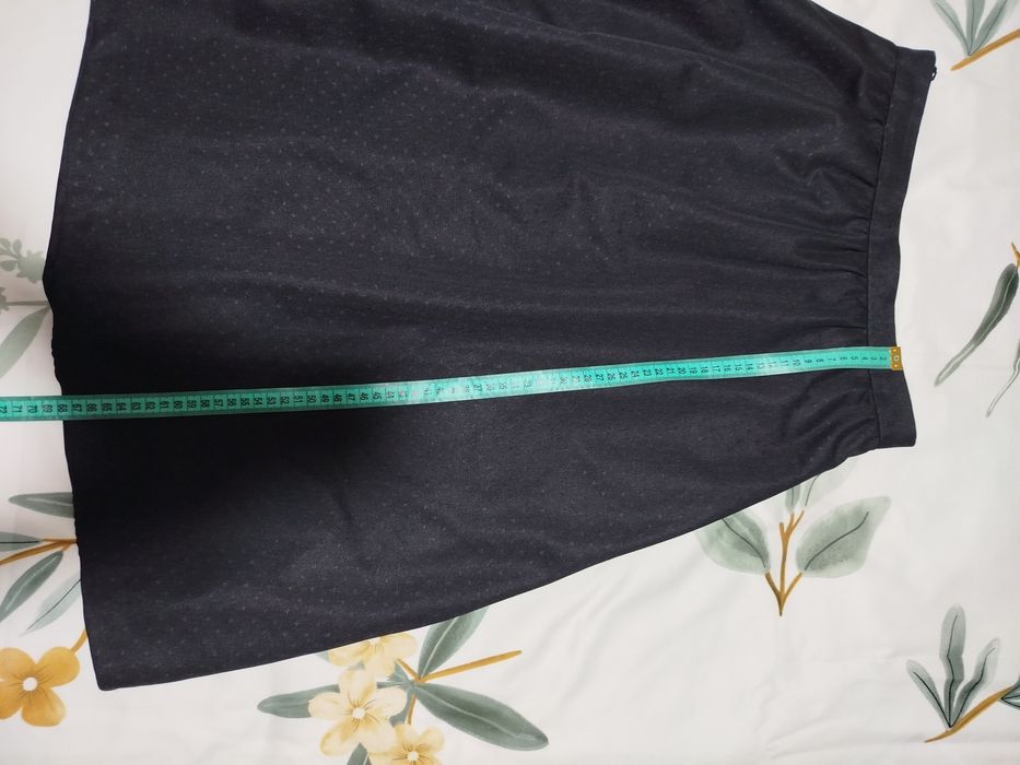 Fusta neagra dama