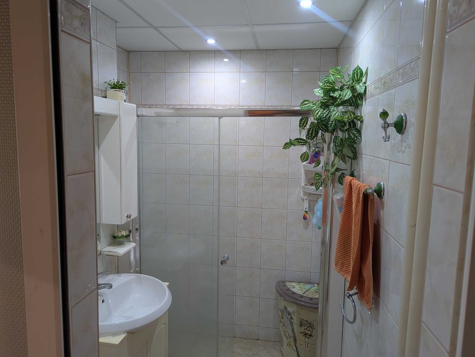 Продава се Тристаен апартамент в София, Младост 4 - 90 кв.м за 2945 €/кв.м - Снимка #11