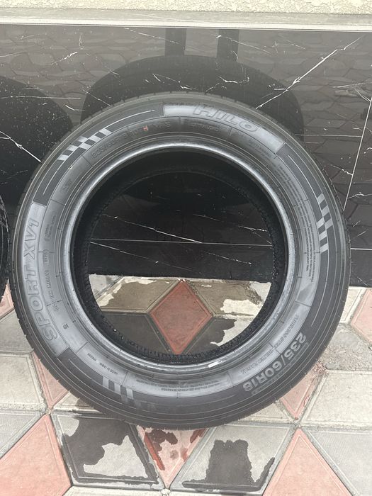 Резина летняя 235/60/18