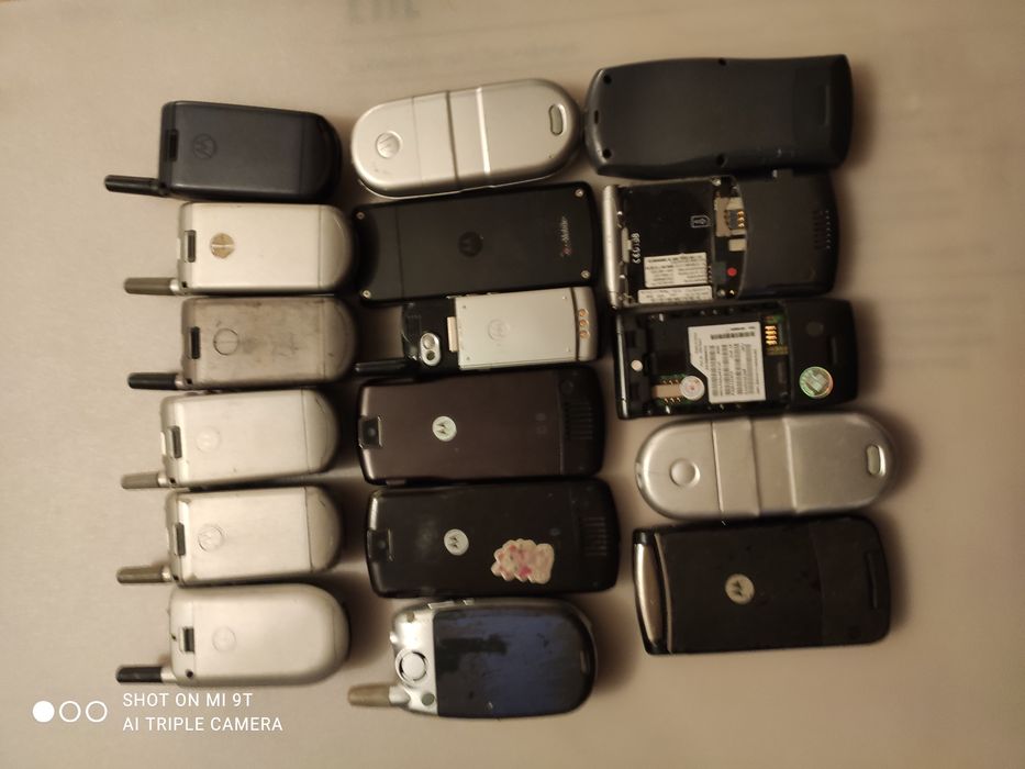 Продам телефон motorola
