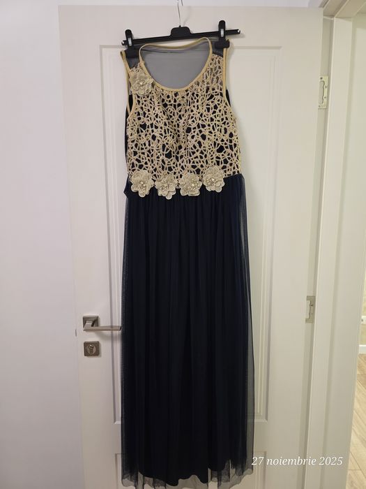 Vand rochie de ocazie