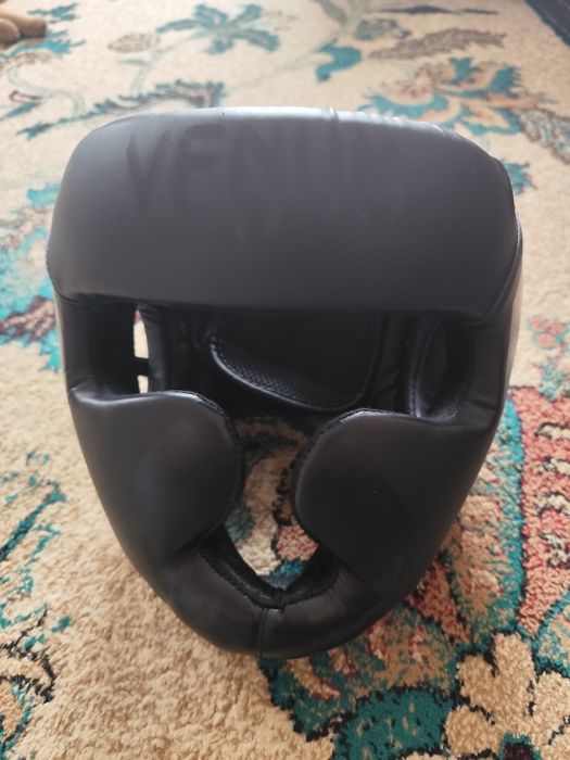 Продам шлем для бокса