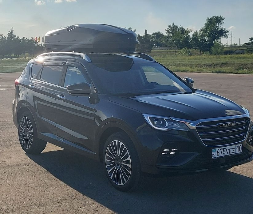 Продам автомобиль jetuor x70