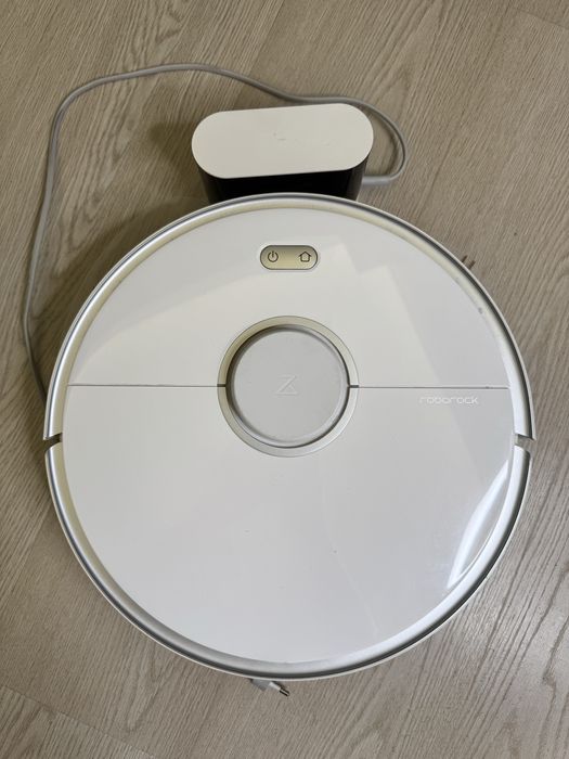 Roborock S5 Max - aspirator robot cu mop aproape nou