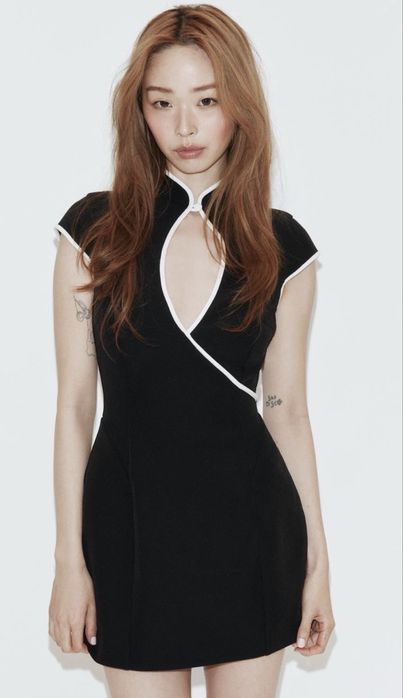 Zara нова сатенена рокля