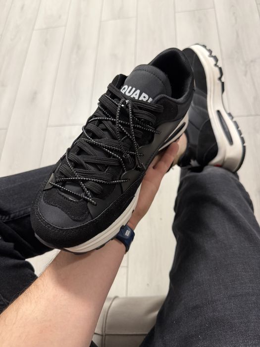 Adidasi Barbati Dsquared Negru & Alb!
