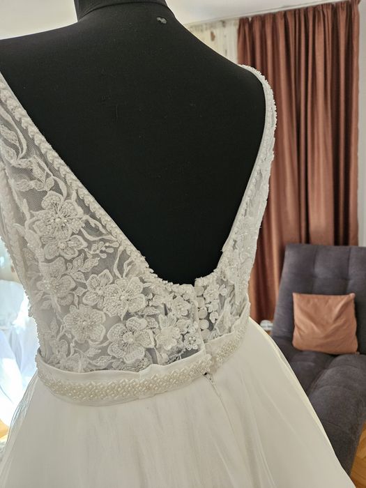 Rochie mireasa ivory