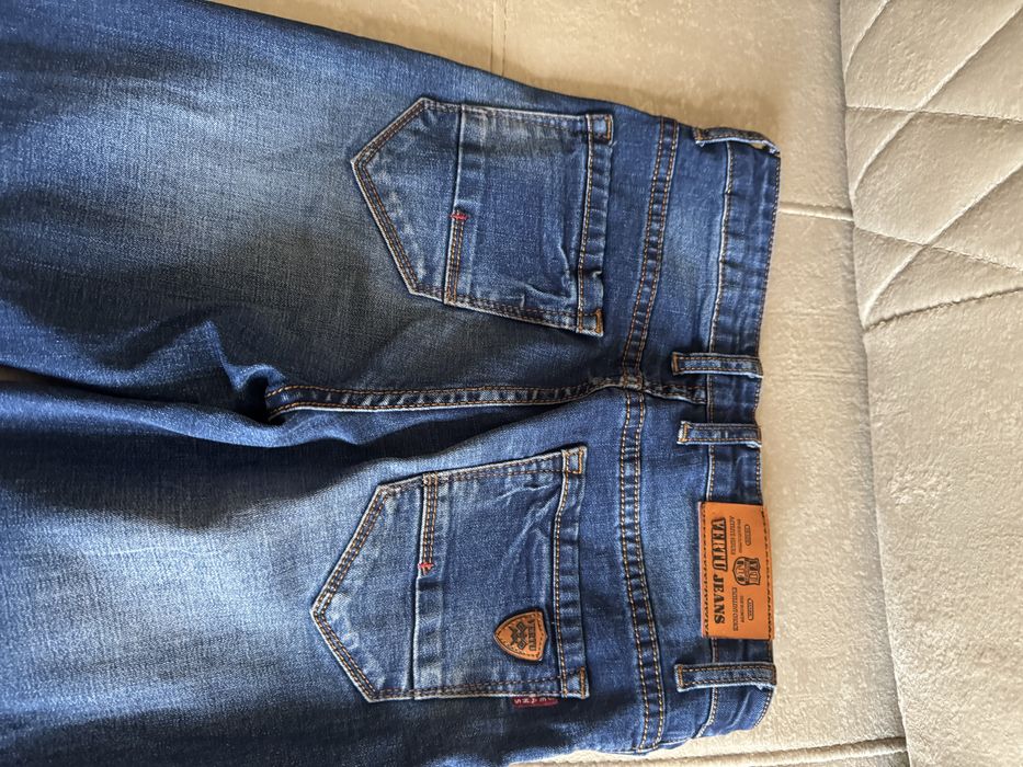 Джинсы для мальчиков отдам по 1000