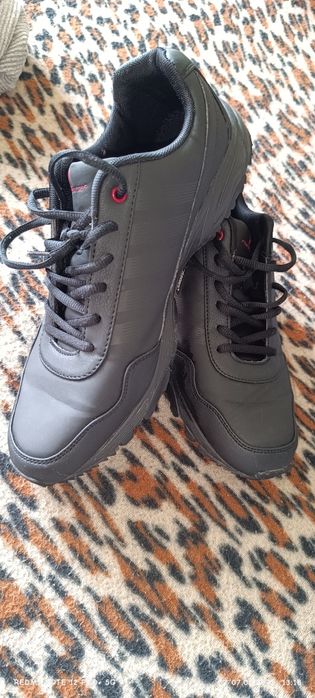 Мъжки маратонки и обувки