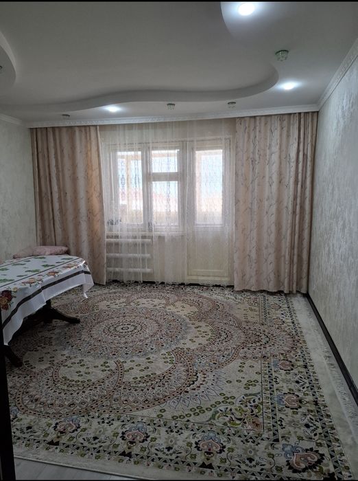 Продам  4 - х комнатную  квартиру
