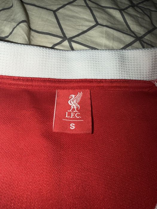 Retro liverpool home kit 1996/1998