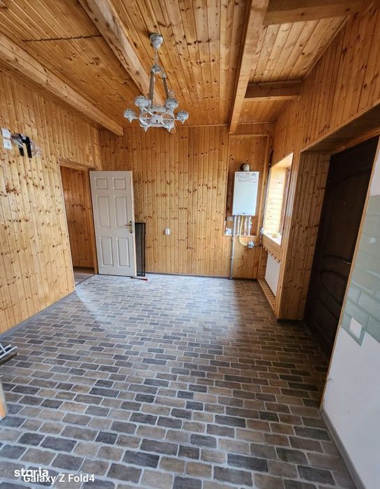 De Vanzare casa zona Cazasu