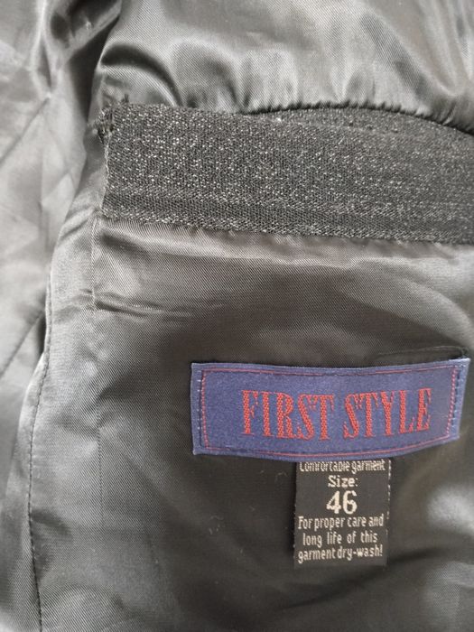 Продам мужское пальто в отличном состояний.Размер 46.Цена:5000 тг.