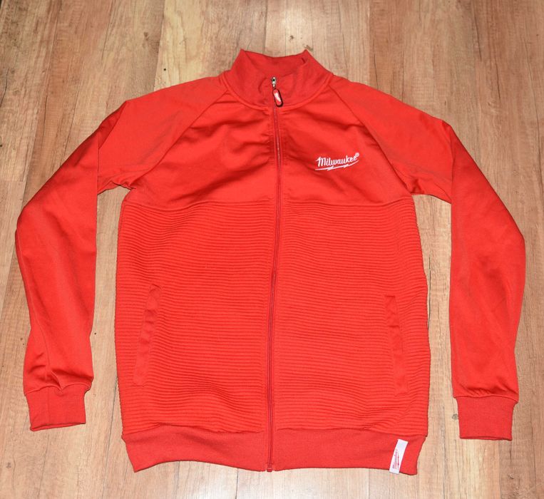 Milwaukee оригинално горнище М размер