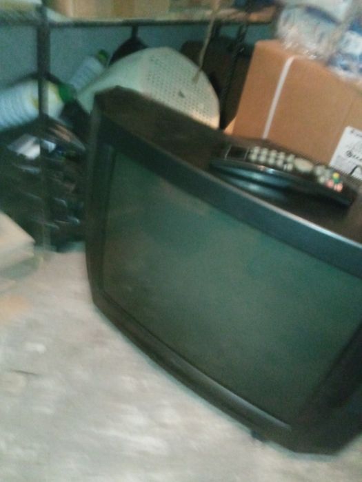 Телевизор 21 инч.2 бр.