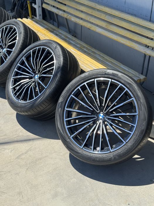 BMW 750 резины с дисками