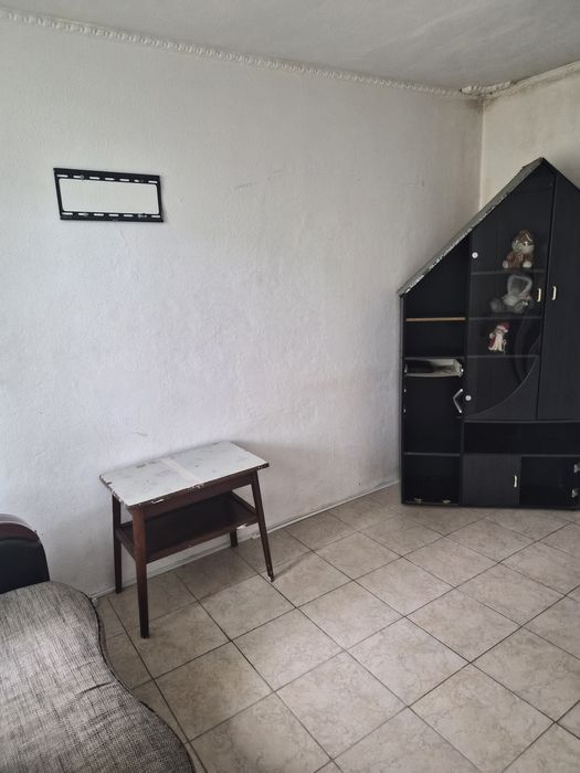 Inchiriez apartament micro19