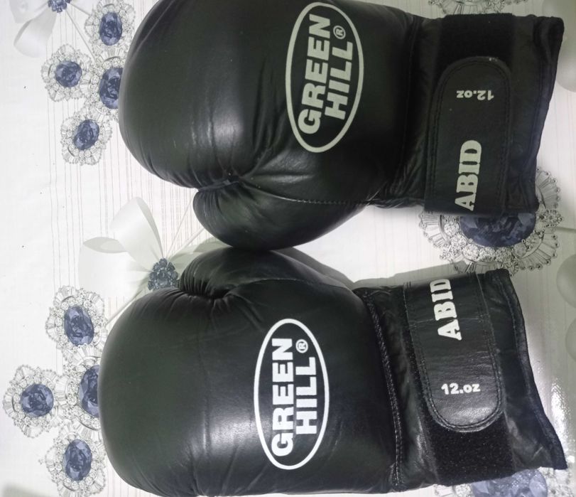 Кожаные Боксерские перчатки 12 унц GREEN HILL