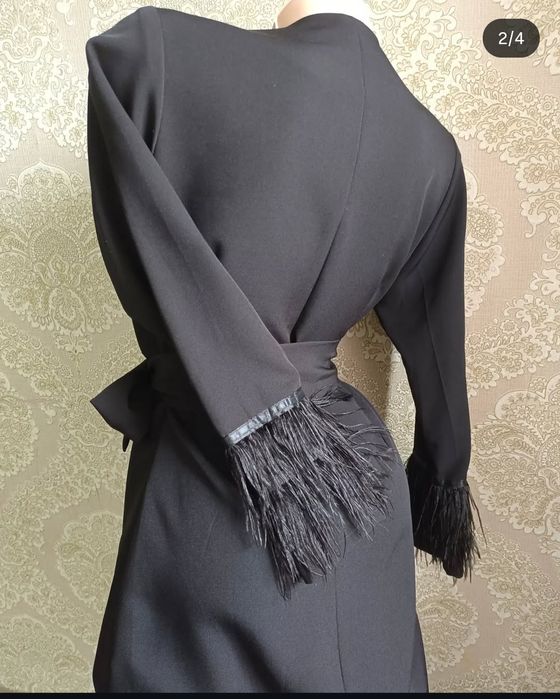 Продам платье на