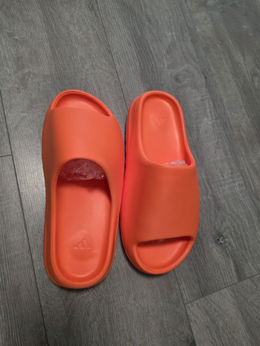 Yeezy slide 41 noi