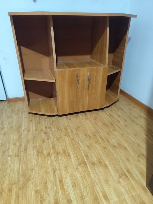 Se vinde! An stare foarte buna!  Preț pentru ambele !