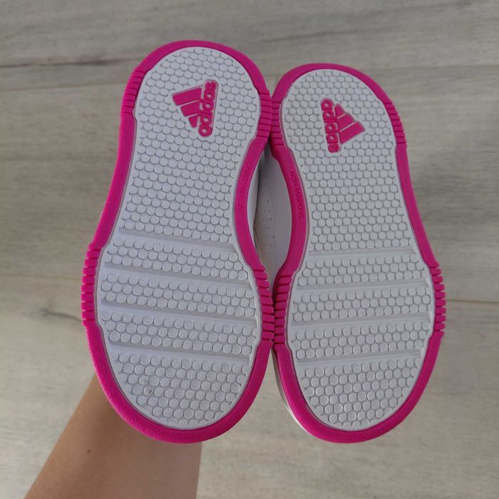 Маратонки adidas