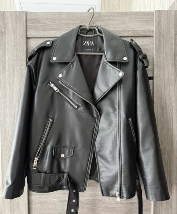 Куртка, платье ZARA .