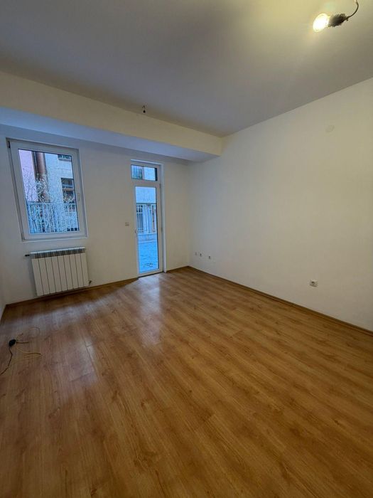 Тристаен за продажба в кв.Манастирски ливади