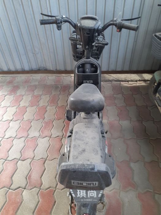 Электроскутер почти новый