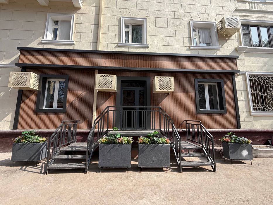 Шота Руставели евро нежилое помещение 100кв.м первая линия с арендатор
