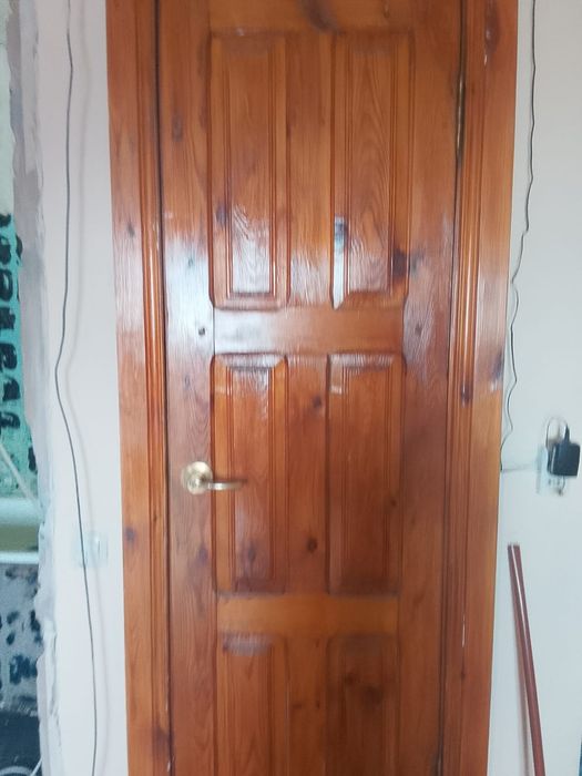 Продам двери с откосами