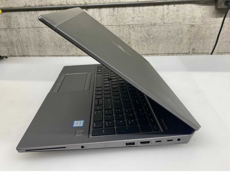 Notebook HP Zbook G5 15.6" 64GB SSD512GB NV Quadro T2000