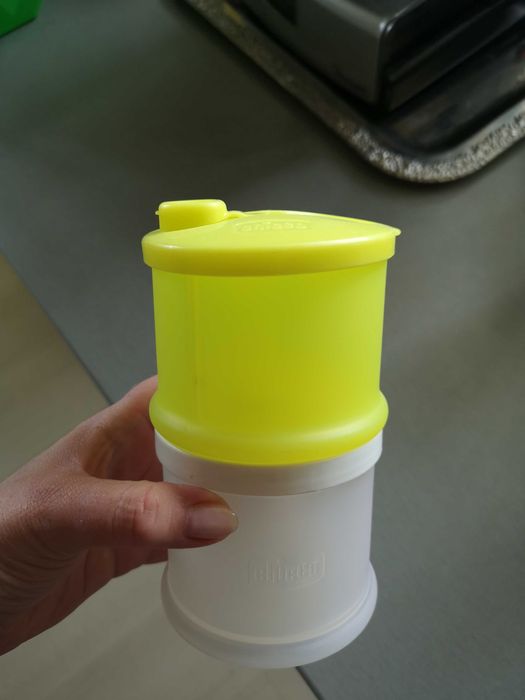 Chicco кутия дозатор за адаптирано бебешко мляко