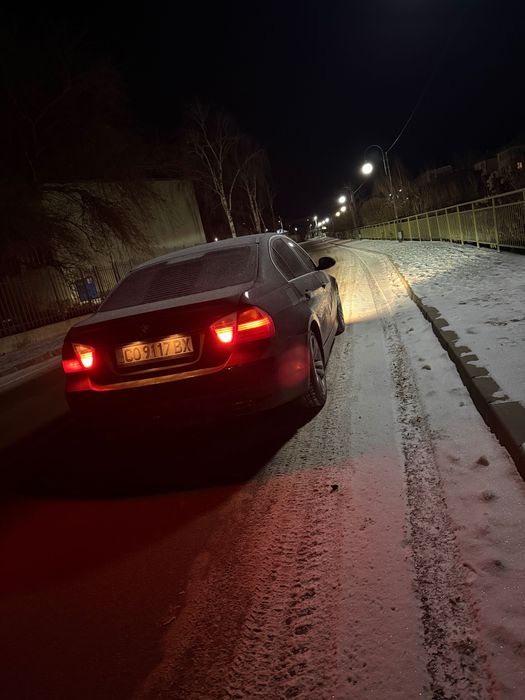Продавам BMW 330d
