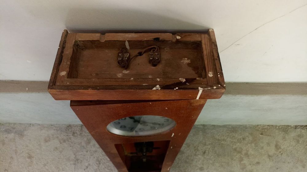 Antikvar to‘kda ishlidigan soat 1958 yilda ishlab chiqarilgan